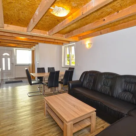 Adria Apartmán