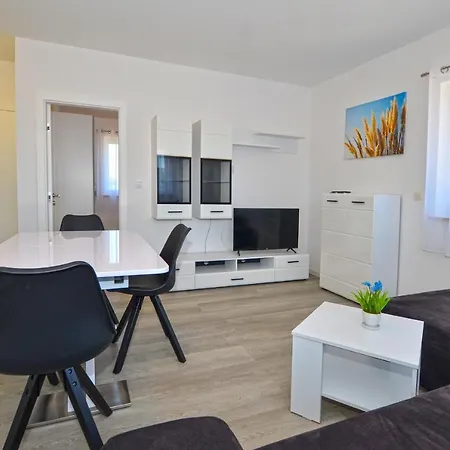 Adria Apartmán