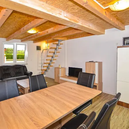 Apartman Adria *